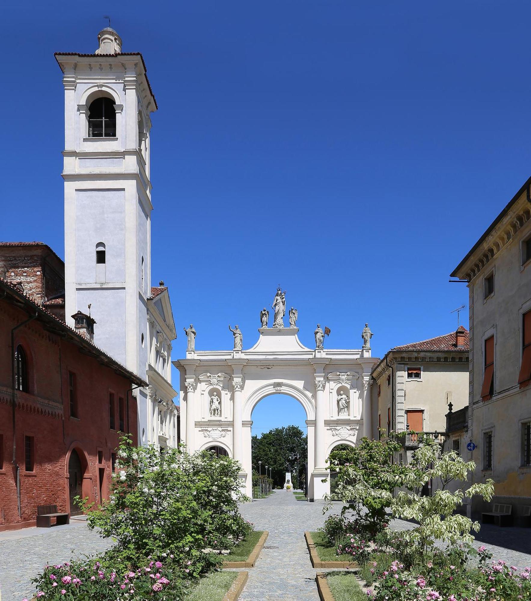 Via Roma Guest House Cherasco Esterno foto