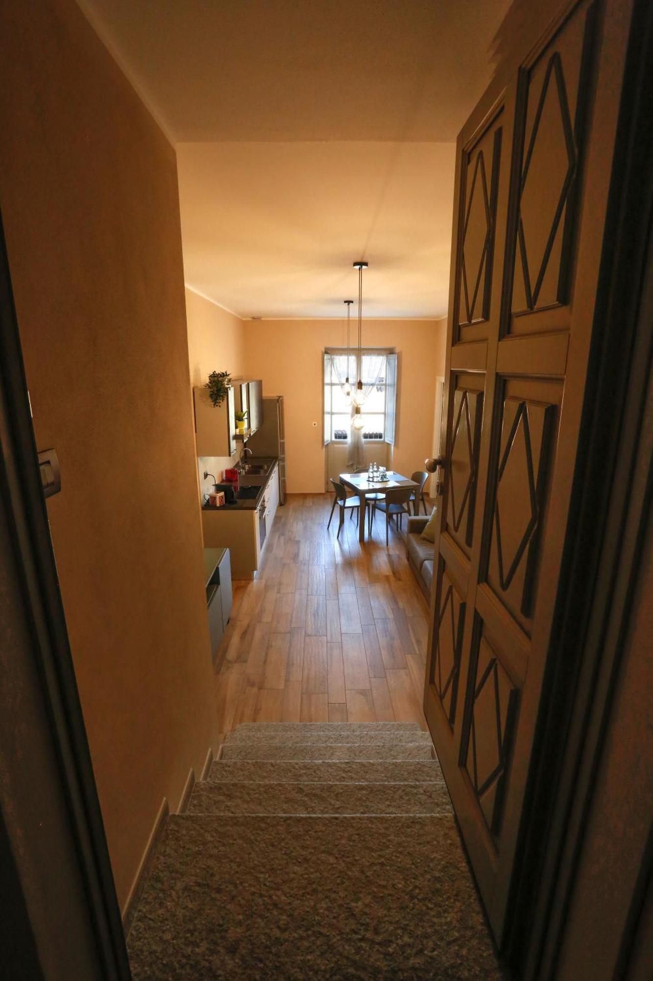 Via Roma Guest House Cherasco Esterno foto