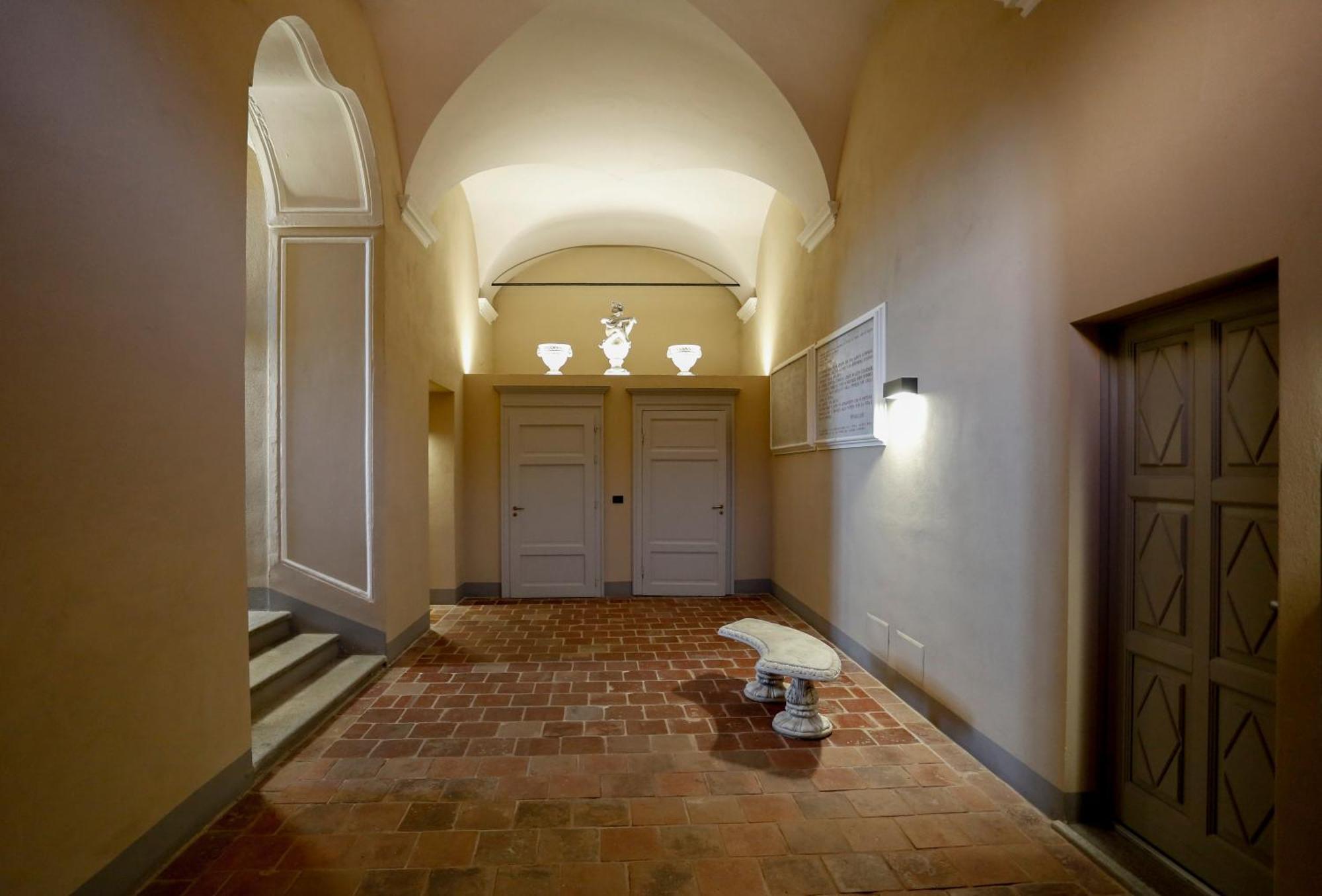 Via Roma Guest House Cherasco Esterno foto